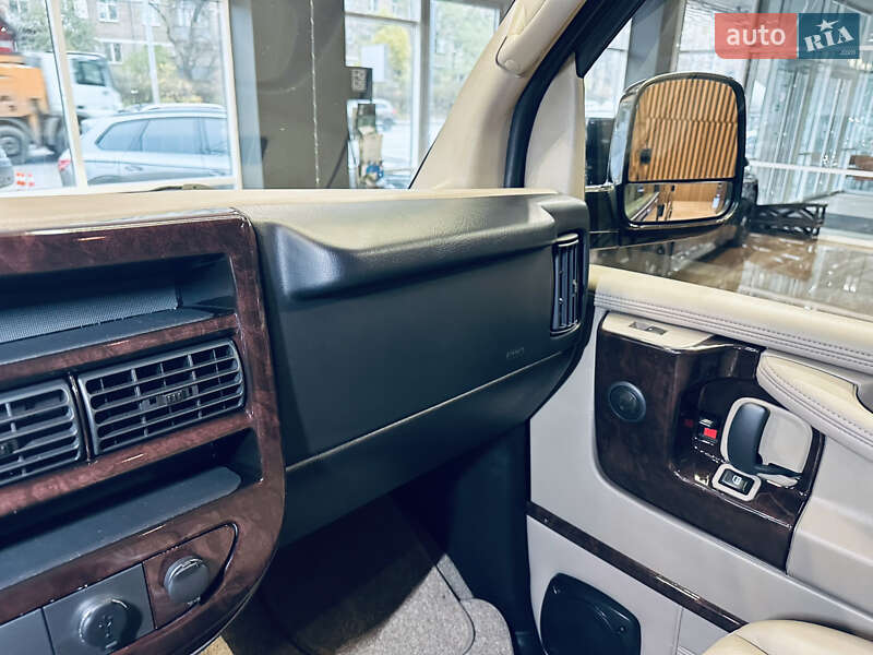 Минивэн Chevrolet Express 2013 в Киеве фото 30 Минивэн Chevrolet Express 2013 в Киеве