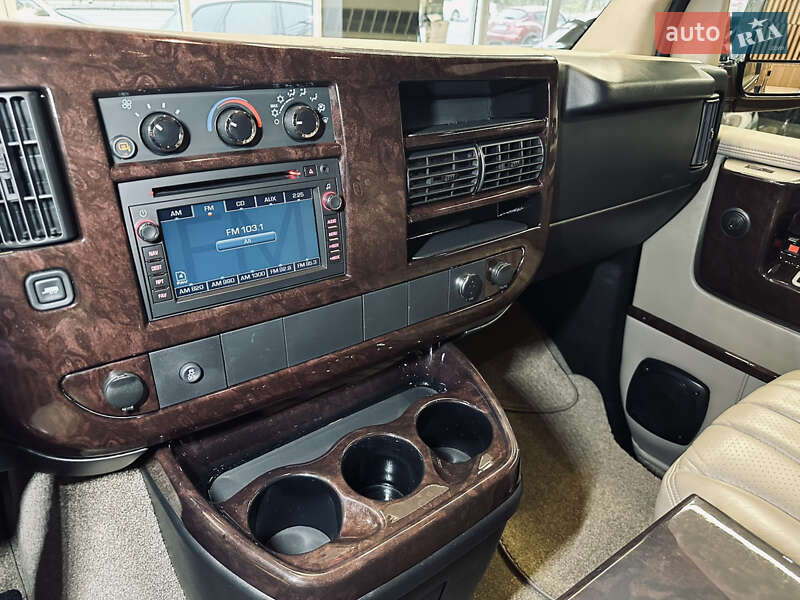 Минивэн Chevrolet Express 2013 в Киеве фото 31 Минивэн Chevrolet Express 2013 в Киеве