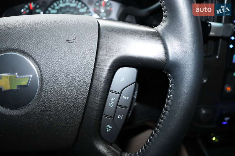 Мінівен Chevrolet Express 2014 в Львові