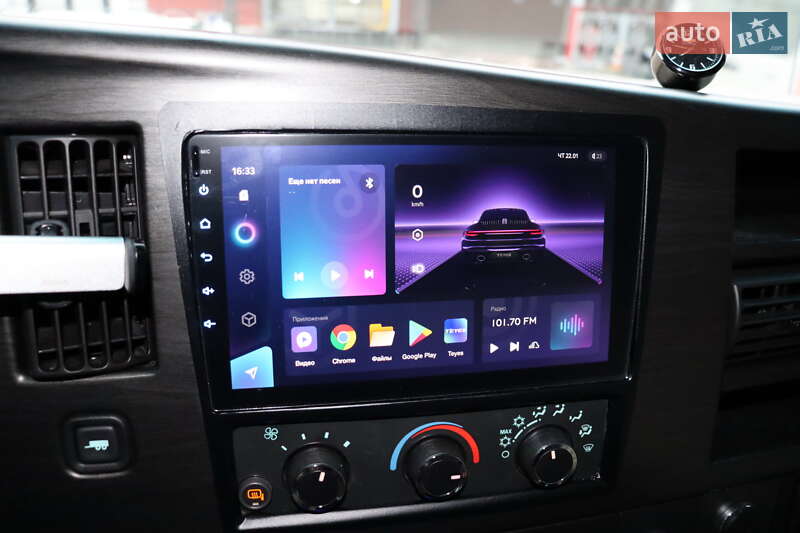 Мінівен Chevrolet Express 2014 в Львові