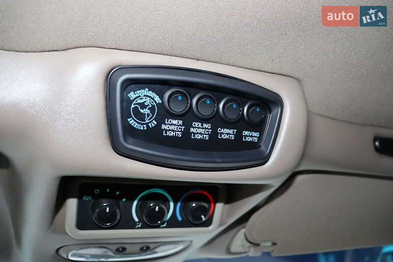 Мінівен Chevrolet Express 2014 в Львові