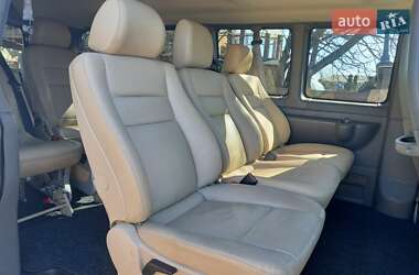Минивэн Chevrolet Express 2017 в Долине