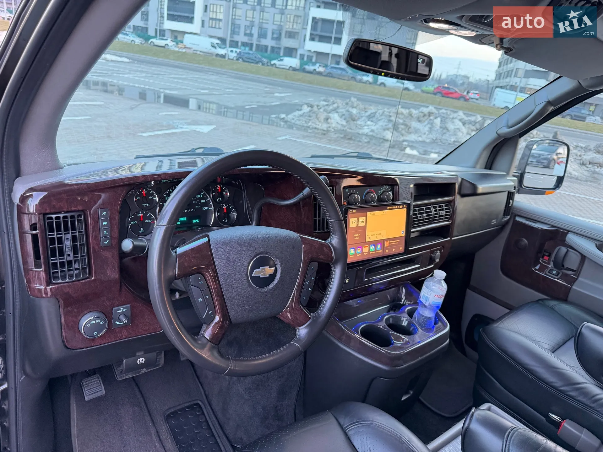 2010 Chevrolet Express - мініатюра 26