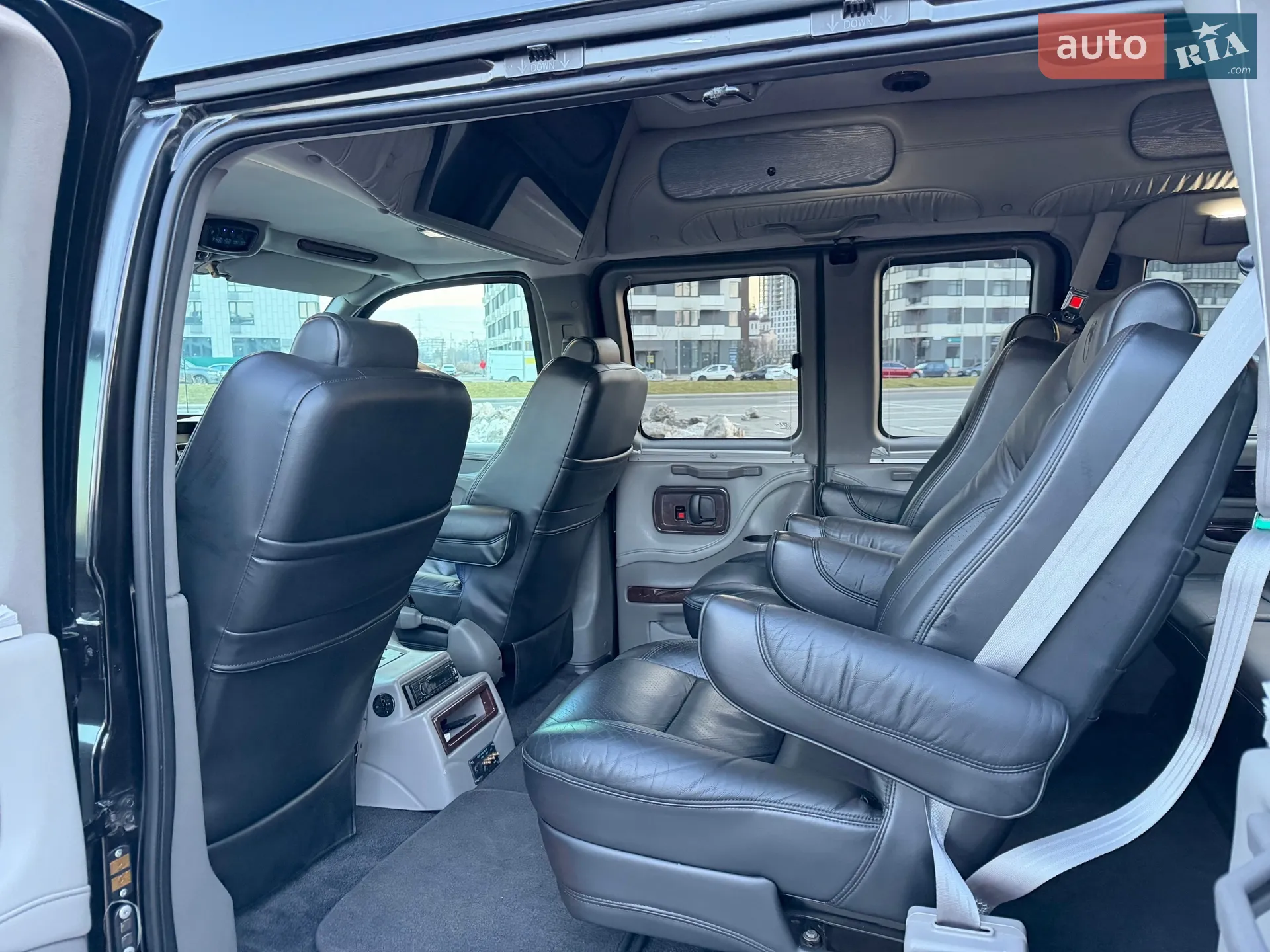2010 Chevrolet Express - мініатюра 31