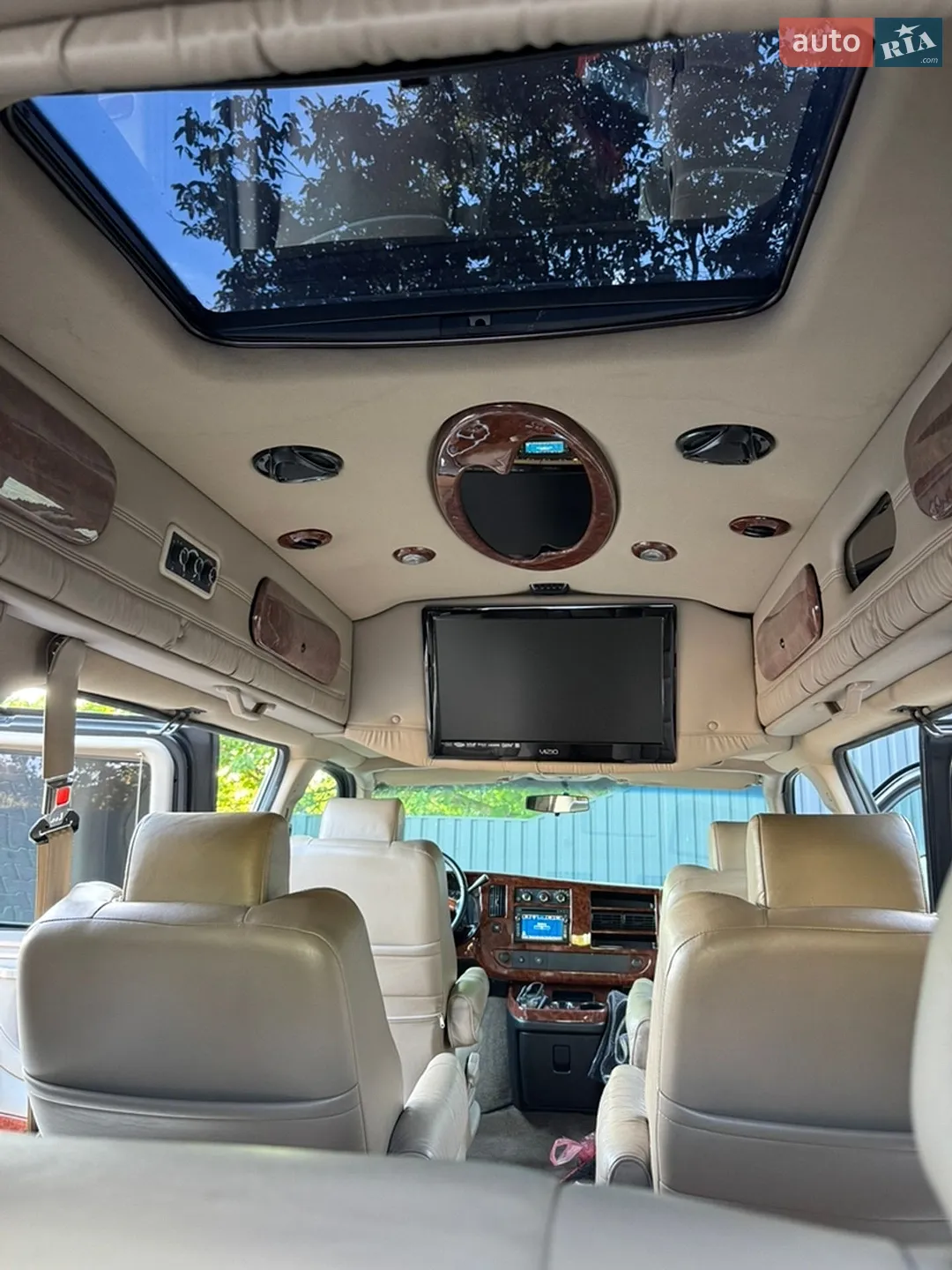 2012 Chevrolet Express - мініатюра 16