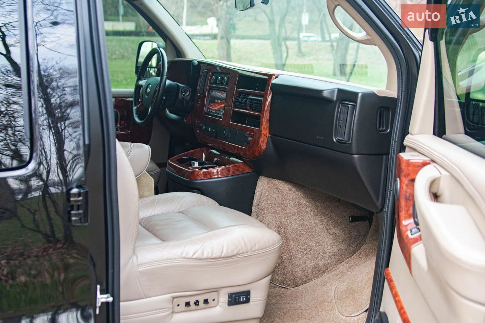 2012 Chevrolet Express - мініатюра 21