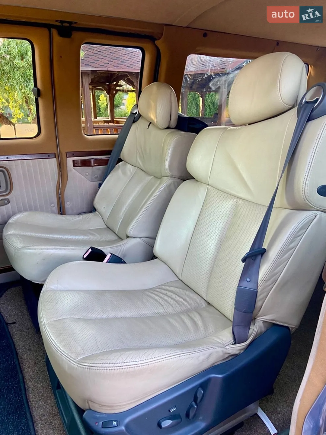 2010 Chevrolet Express - мініатюра 16