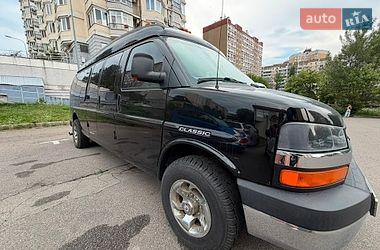 Мінівен Chevrolet Express 2004 в Києві