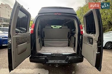 Мінівен Chevrolet Express 2008 в Чернівцях