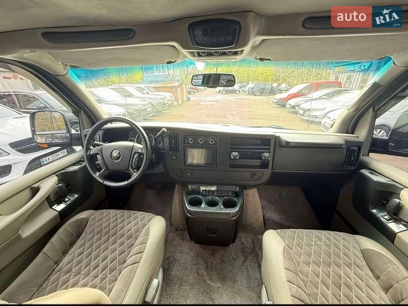 Мінівен Chevrolet Express 2008 в Чернівцях