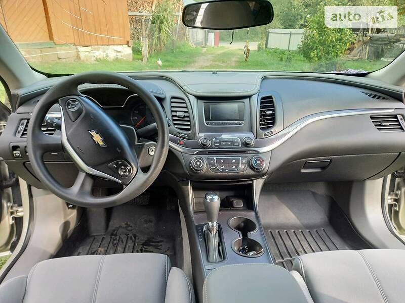 Седан Chevrolet Impala 2013 в Косове