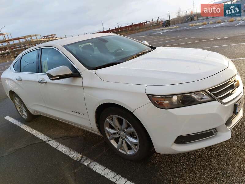Седан Chevrolet Impala 2016 в Києві