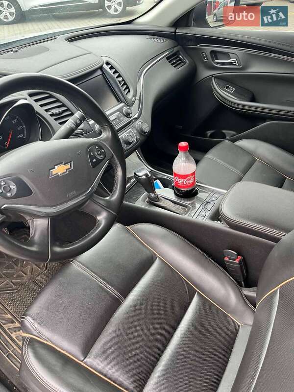 Седан Chevrolet Impala 2019 в Черновцах