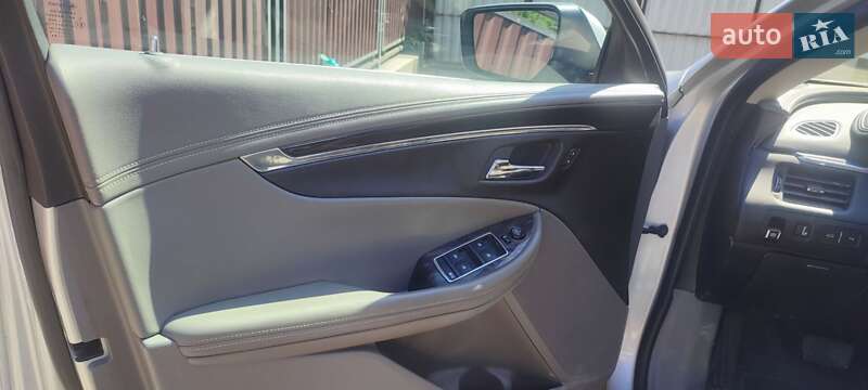Седан Chevrolet Impala 2014 в Тернополі