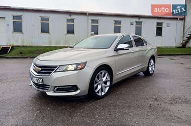 Седан Chevrolet Impala 2014 в Білій