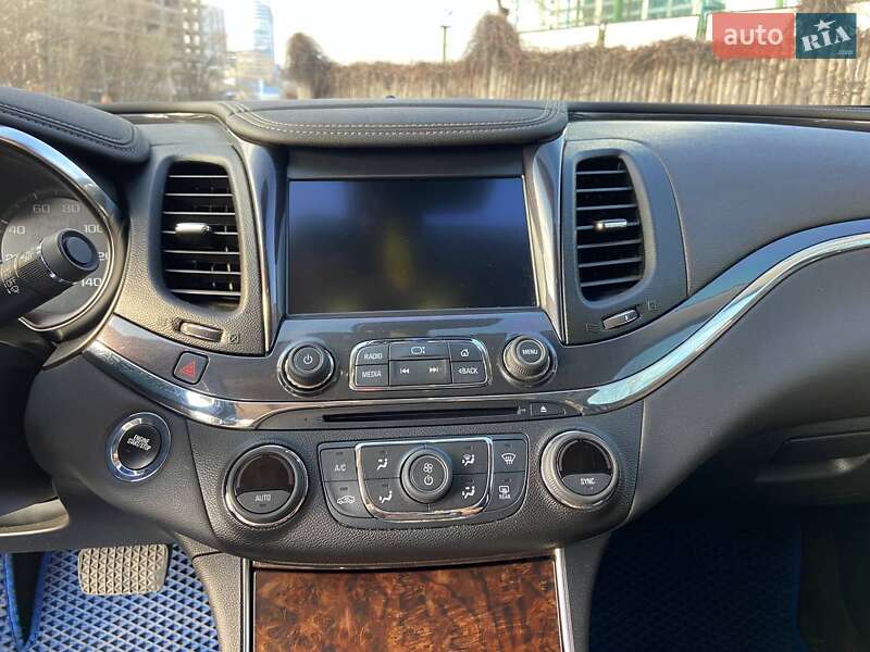 Седан Chevrolet Impala 2013 в Днепре