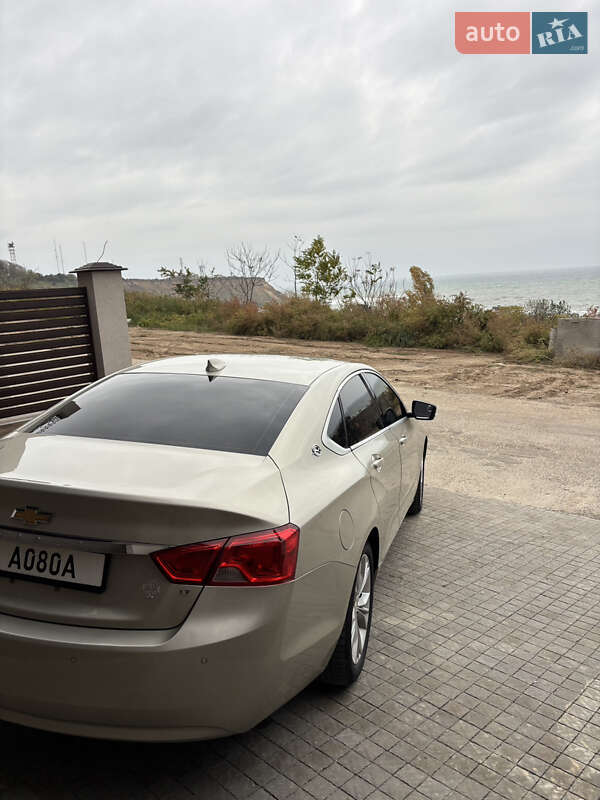 Седан Chevrolet Impala 2015 в Одессе