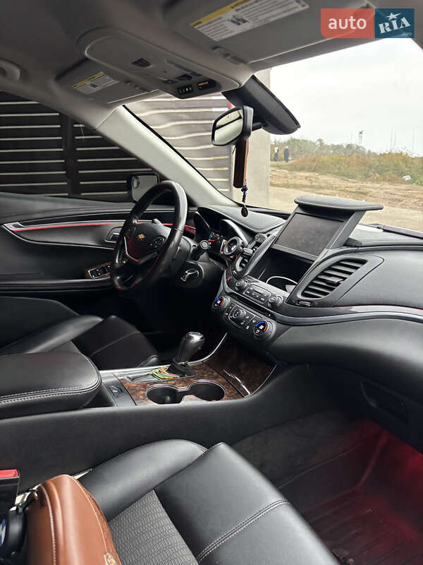 Седан Chevrolet Impala 2015 в Одессе