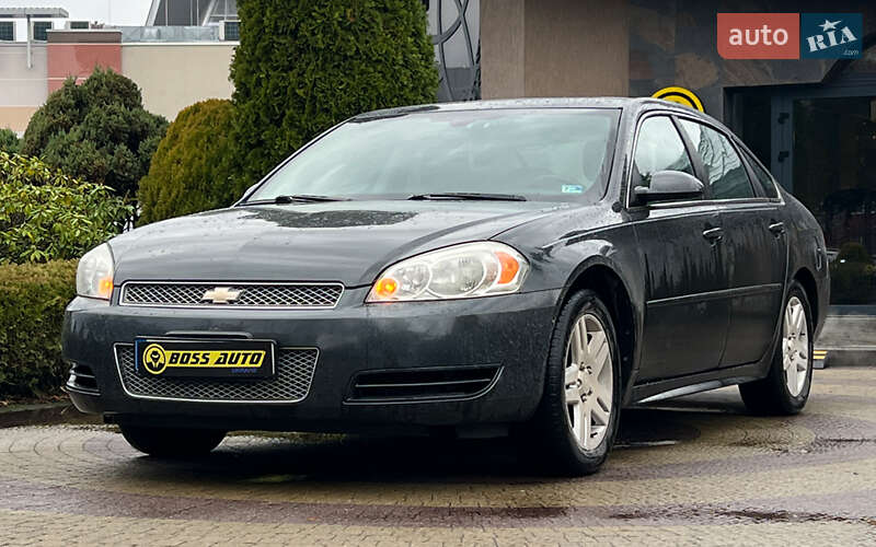 Седан Chevrolet Impala 2013 в Львові