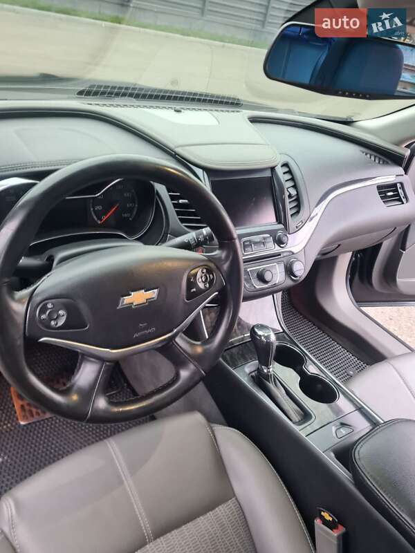 Седан Chevrolet Impala 2015 в Черкассах