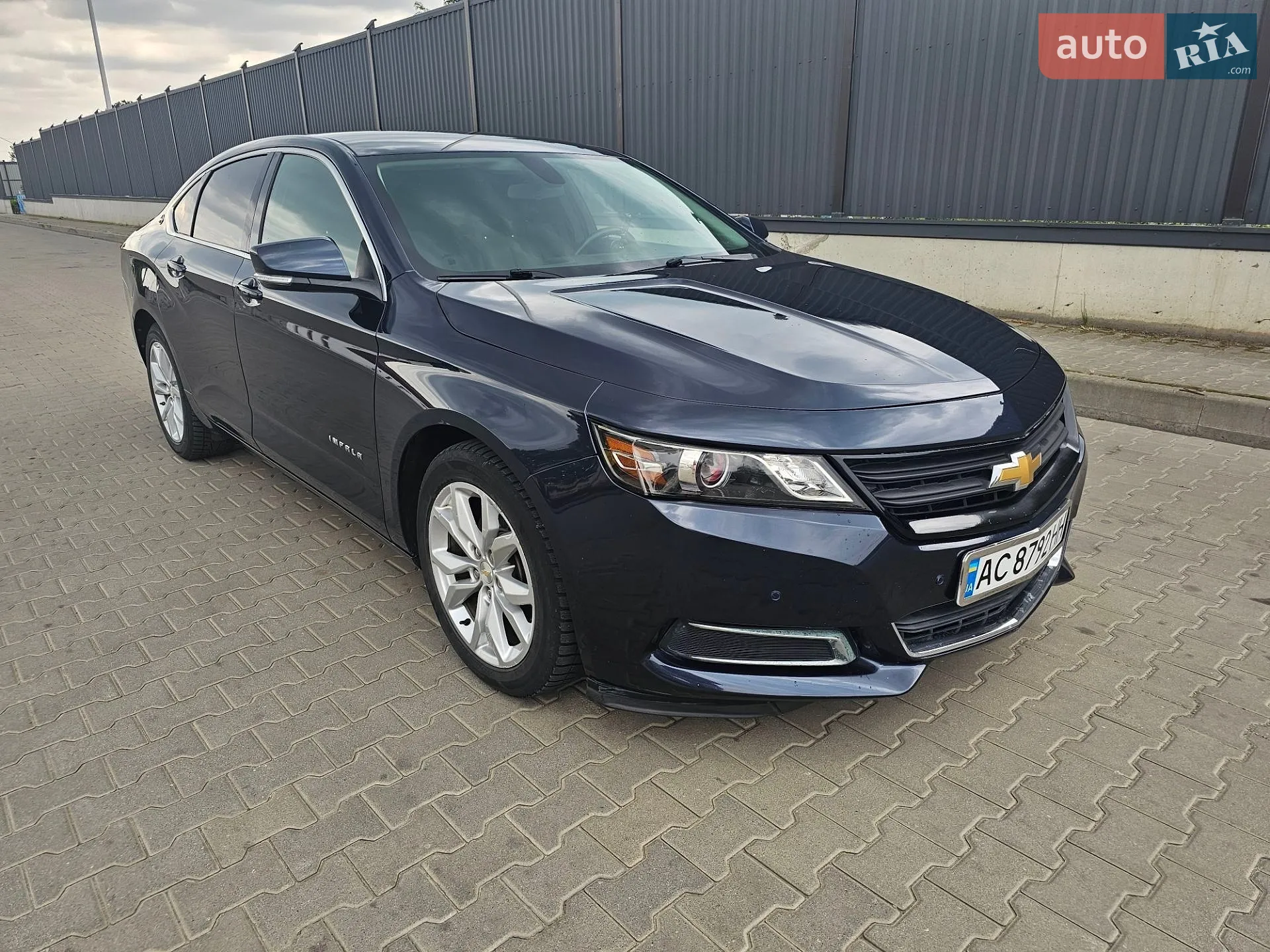 2015 Chevrolet Impala - мініатюра 2