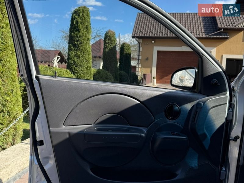 Хетчбек Chevrolet Kalos 2005 в Косові