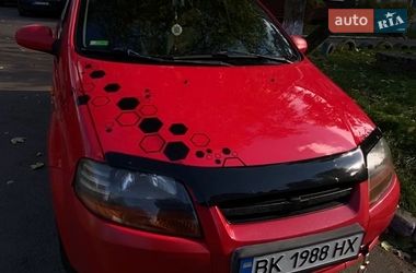 Седан Chevrolet Kalos 2004 в Ровно