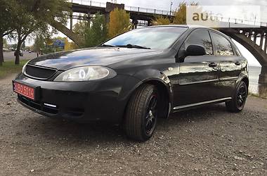 Хэтчбек Chevrolet Lacetti 2006 в Киеве