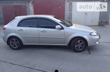 Хэтчбек Chevrolet Lacetti 2005 в Киеве