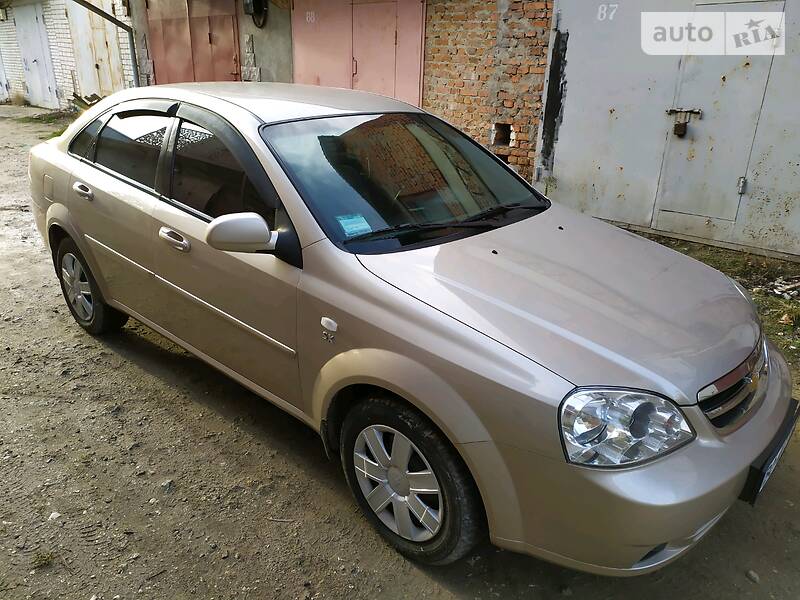 Седан Chevrolet Lacetti 2012 в Тернополе