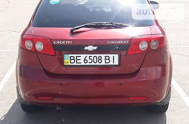 Хетчбек Chevrolet Lacetti 2006 в 