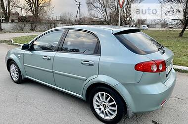 Хетчбек Chevrolet Lacetti 2005 в 