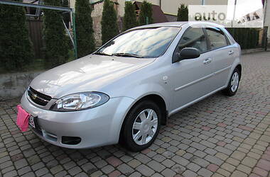 Хетчбек Chevrolet Lacetti 2005 в 