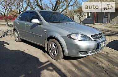 Хетчбек Chevrolet Lacetti 2005 в 