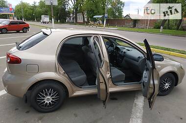 Хетчбек Chevrolet Lacetti 2006 в 