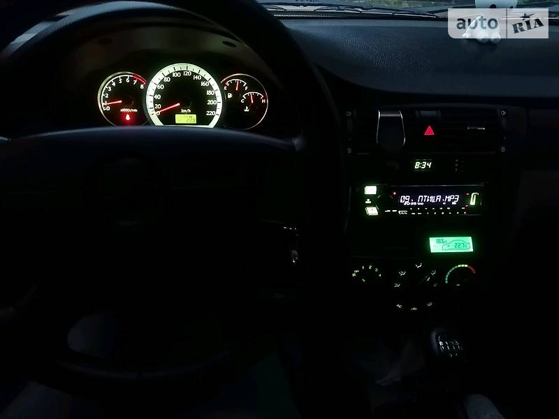 Седан Chevrolet Lacetti 2004 в Чернігові