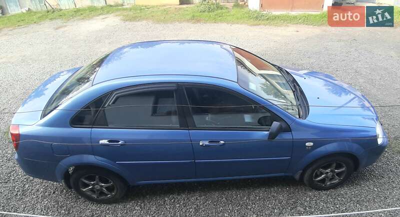 Седан Chevrolet Lacetti 2008 в Ужгороді