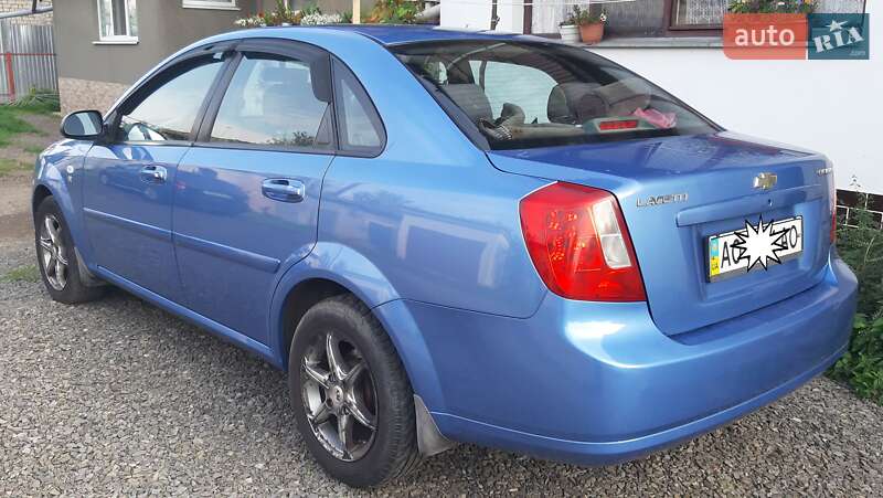 Седан Chevrolet Lacetti 2008 в Ужгороді