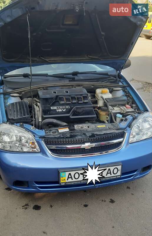 Седан Chevrolet Lacetti 2008 в Ужгороді