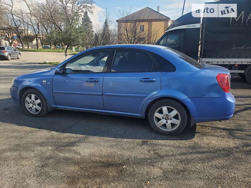 Седан Chevrolet Lacetti 2005 в Ужгороде