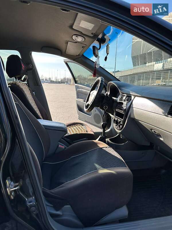 Седан Chevrolet Lacetti 2007 в Львові