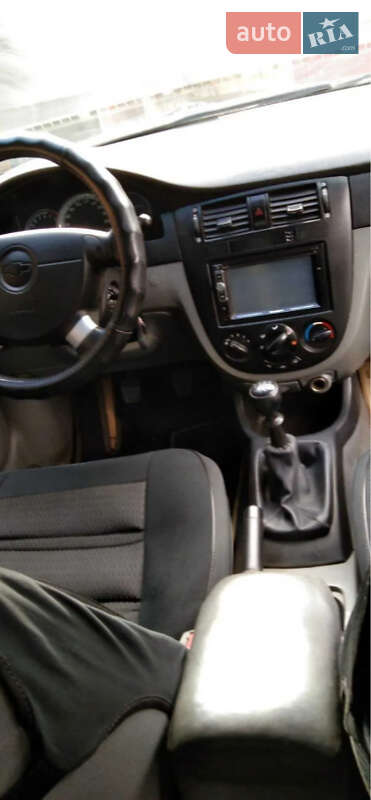 Седан Chevrolet Lacetti 2005 в Кривом Роге