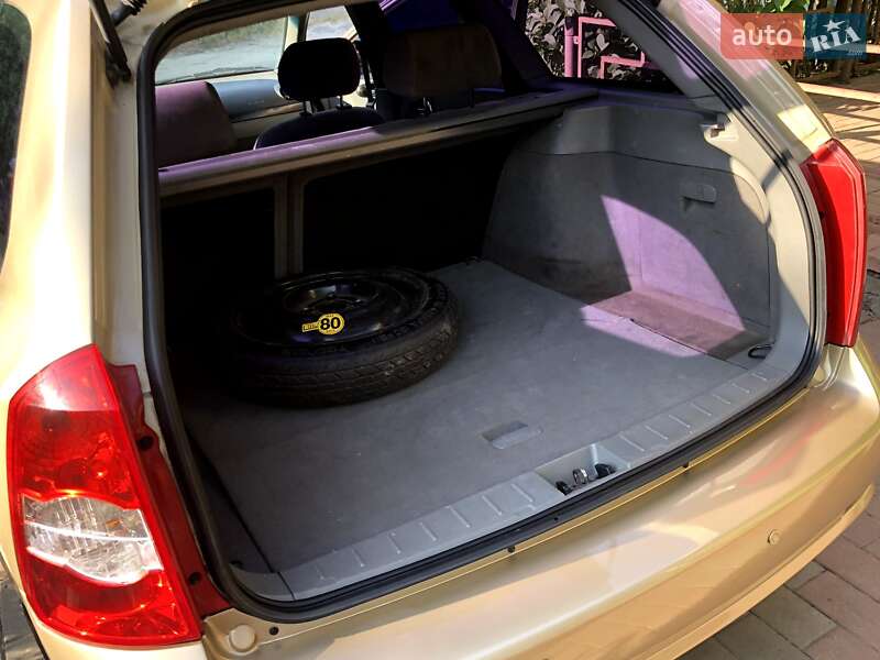 Универсал Chevrolet Lacetti 2010 в Броварах фото 14 Универсал Chevrolet Lacetti 2010 в Броварах