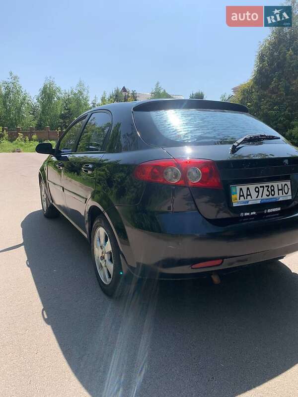 Хетчбек Chevrolet Lacetti 2008 в Рівному