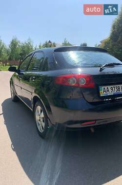 Хэтчбек Chevrolet Lacetti 2008 в Ровно