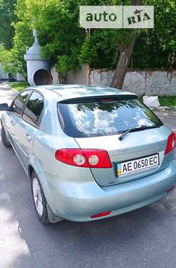 Хэтчбек Chevrolet Lacetti 2005 в Новомосковске