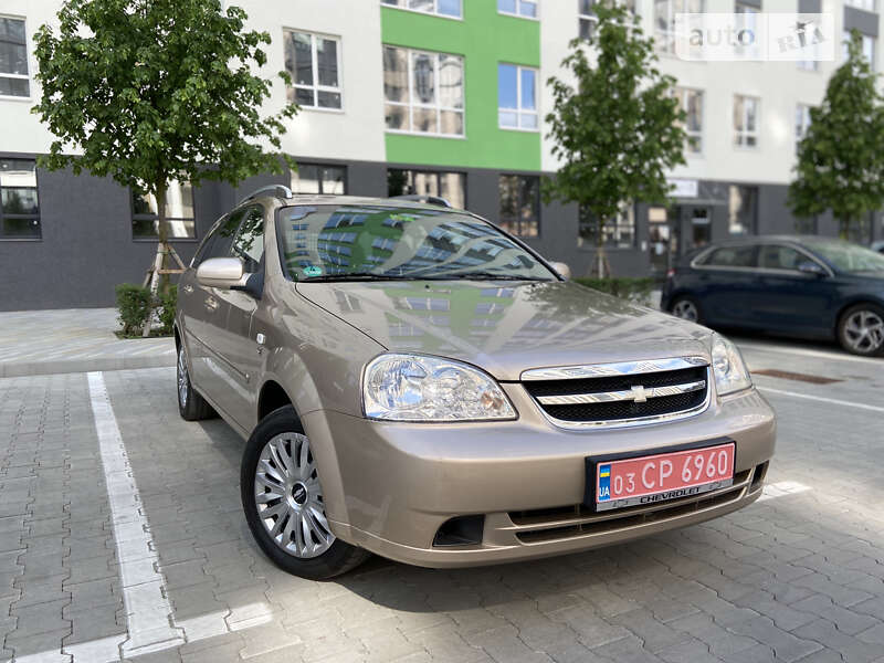 Универсал Chevrolet Lacetti 2009 в Киеве