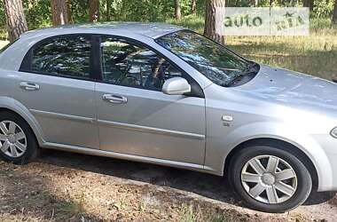 Хэтчбек Chevrolet Lacetti 2006 в Чернигове