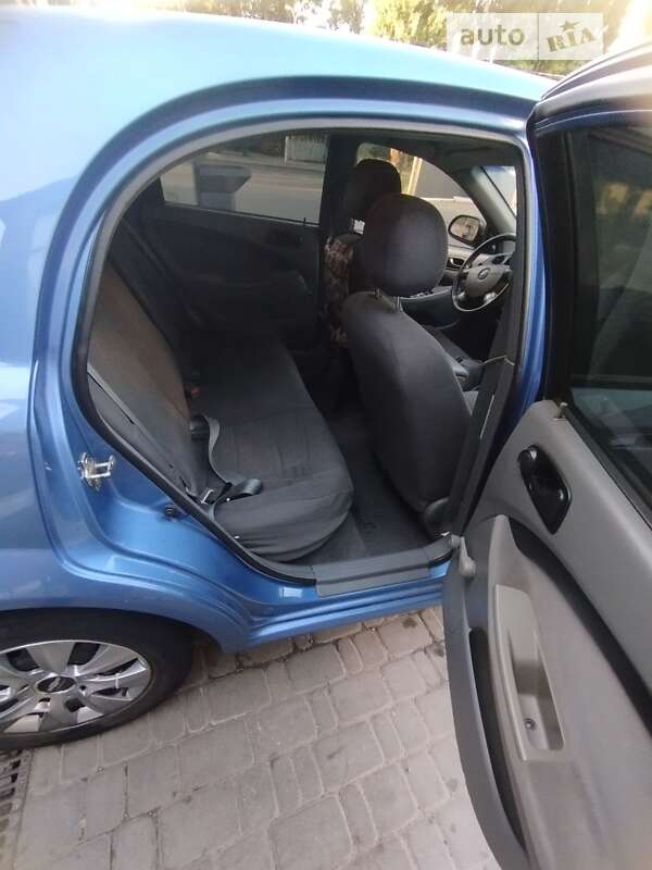 Хетчбек Chevrolet Lacetti 2007 в Дніпрі