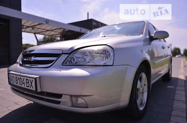 Седан Chevrolet Lacetti 2007 в Ужгороде